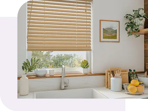 oak-kitchen-faux-wood-blinds